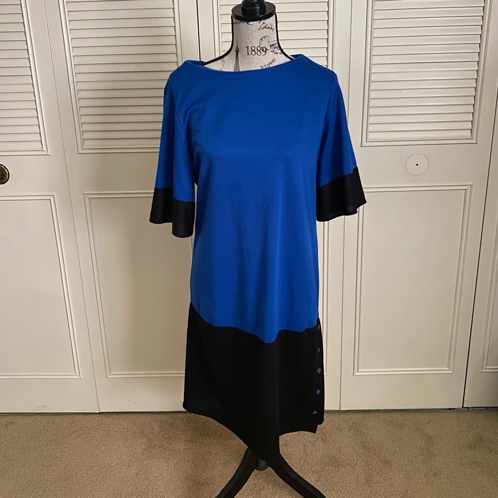Alexis Fashions Inc Vintage blue black color block knit dress
